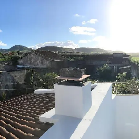 Surf Beach_santa Barbara Secret Gardens Semesterbostad Ribeira Grande